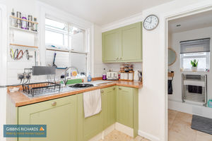 Kitchen- click for photo gallery